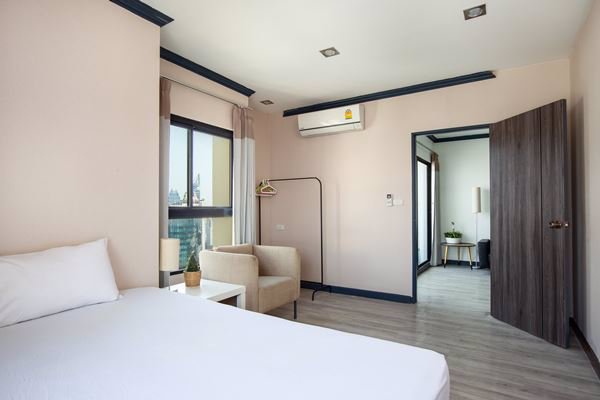 ด่วน-คอนโดมิเนี่ยม-grand-diamond-ประตูน้ำ-ติดแพลตินั่ม-ราคาพิเศษ-34000-บาทต่อเดือน-ชั้น31-วิวสวย