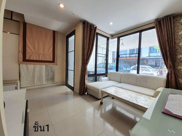 ขายบ้านทาวน์โฮม-3-ชั้น-หมู่บ้านอารียา-เกษตรนวมินทร์-ลาดปลาเค้า