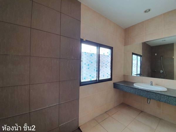 ขายบ้านทาวน์โฮม-3-ชั้น-หมู่บ้านอารียา-เกษตรนวมินทร์-ลาดปลาเค้า