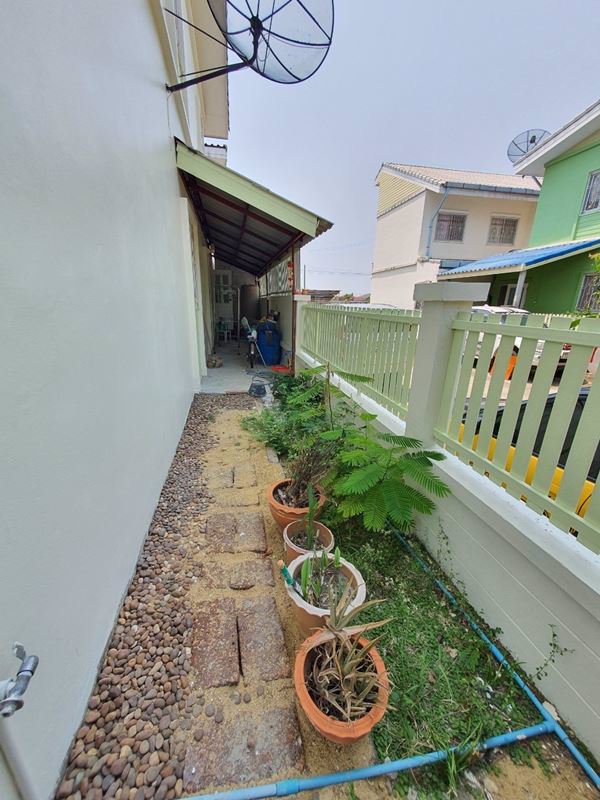 ขายทาวน์เฮ้าส์-2-ชั้น-หลังหัวมุม-279-ตรว-หมู่บ้านวิเศษสุขนคร-เฟส4-ซอยวัดพันท้ายนรสิงห์