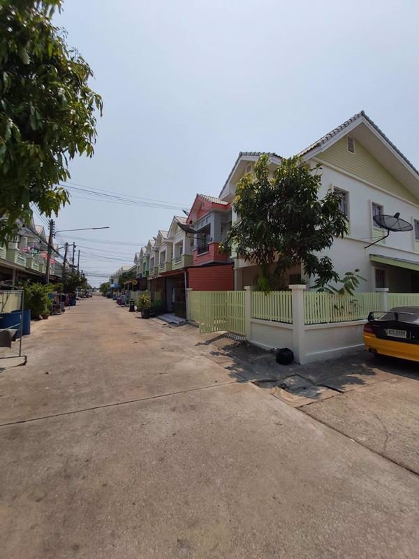 ขายทาวน์เฮ้าส์-2-ชั้น-หลังหัวมุม-279-ตรว-หมู่บ้านวิเศษสุขนคร-เฟส4-ซอยวัดพันท้ายนรสิงห์