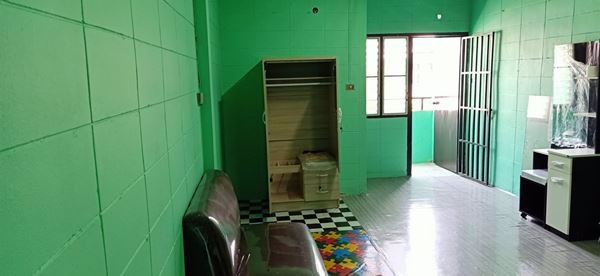 ขายคอนโดราคาถูก-200000-บาท-พร้อมเฟอร์นิเจอร์ใหม่-ใกล้รถไฟฟ้ารังสิต