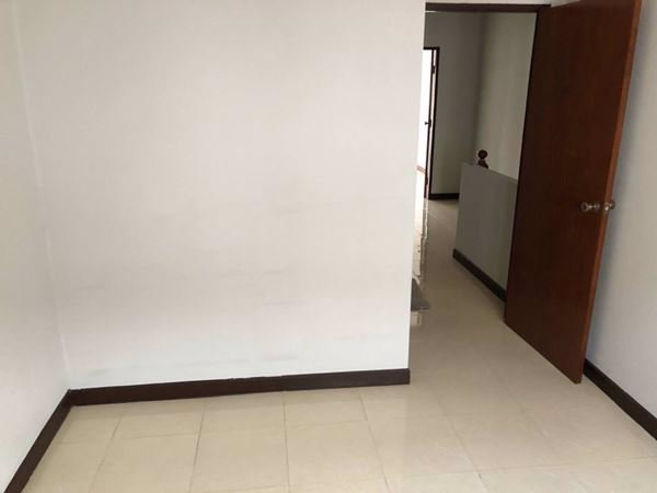 ทาวน์เฮ้าส์ให้เช่า-6500-บาท-เพชรเกษม-ซอย-55-2-หมู่บ้านเพชรเกษม-2-มี-2-ชั้น-2-ห้องนอน