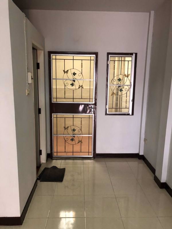 ทาวน์เฮ้าส์ให้เช่า-6500-บาท-เพชรเกษม-ซอย-55-2-หมู่บ้านเพชรเกษม-2-มี-2-ชั้น-2-ห้องนอน