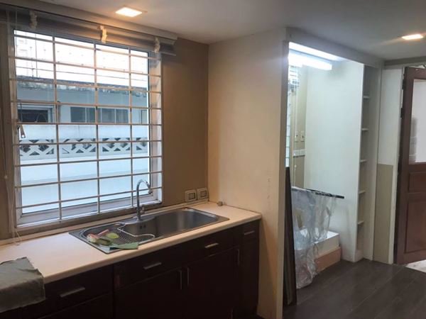 ขายบ้าน-4-ชั้น-สาทร-ซอย-นราธิวาสราชนิครินทร์-8-เนื้อที่-74-ตรว-1-ราคาถูกมาก-ราคาเหมือนซื้อที่เปล่า