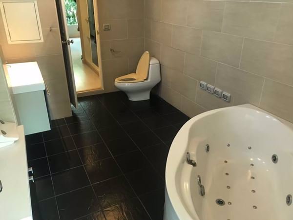 ขายบ้านเดี่ยว-4-ชั้น-ซอย-นราธิวาสราชนครินทร์-8-ยอมขายขาดทุน-10-ล้าน