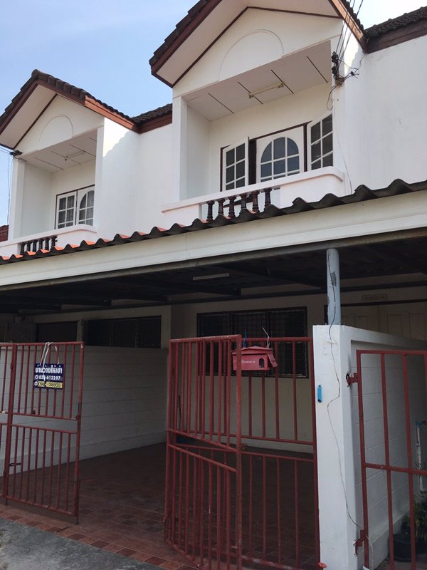 ให้เช่า-บ้านทาวน์เฮ้าส์-กลางเมืองระยอง-2-ชั้น-2-ห้องนอน-ใกล้สถานที่ราชการ-โรงพยาบาล