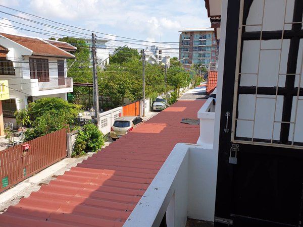 ให้เช่า-บ้านทาวน์เฮ้าส์-กลางเมืองระยอง-2-ชั้น-2-ห้องนอน-ใกล้สถานที่ราชการ-โรงพยาบาล