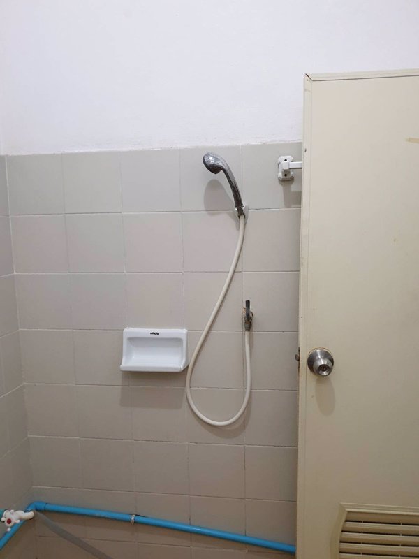 ให้เช่า-บ้านทาวน์เฮ้าส์-กลางเมืองระยอง-2-ชั้น-2-ห้องนอน-ใกล้สถานที่ราชการ-โรงพยาบาล