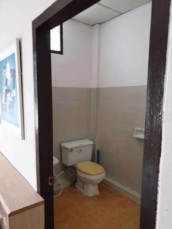 ให้เช่า-บ้านทาวน์เฮ้าส์-กลางเมืองระยอง-2-ชั้น-2-ห้องนอน-ใกล้สถานที่ราชการ-โรงพยาบาล