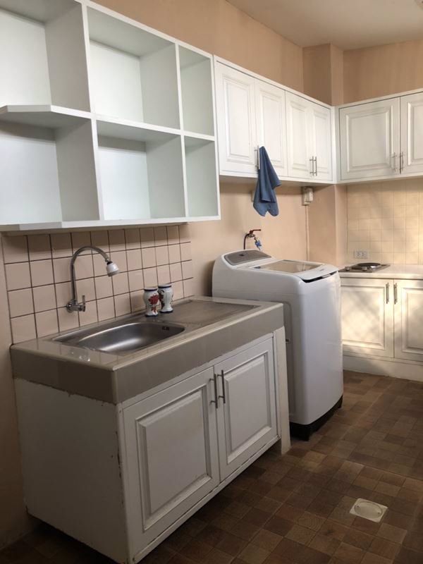 ขายอาคารพานิชย์-3-ชั้น-เมืองเชียงราย-พร้อมเฟอร์นิเจอร์-พร้อมเข้าอยู่-2-ห้องนอน