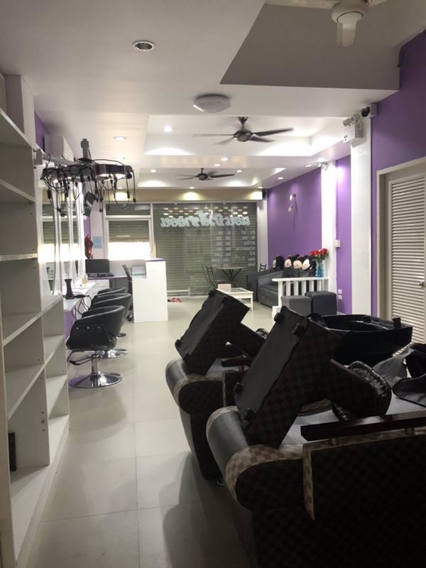 ขายอาคารพานิชย์-3-ชั้น-เมืองเชียงราย-พร้อมเฟอร์นิเจอร์-พร้อมเข้าอยู่-2-ห้องนอน