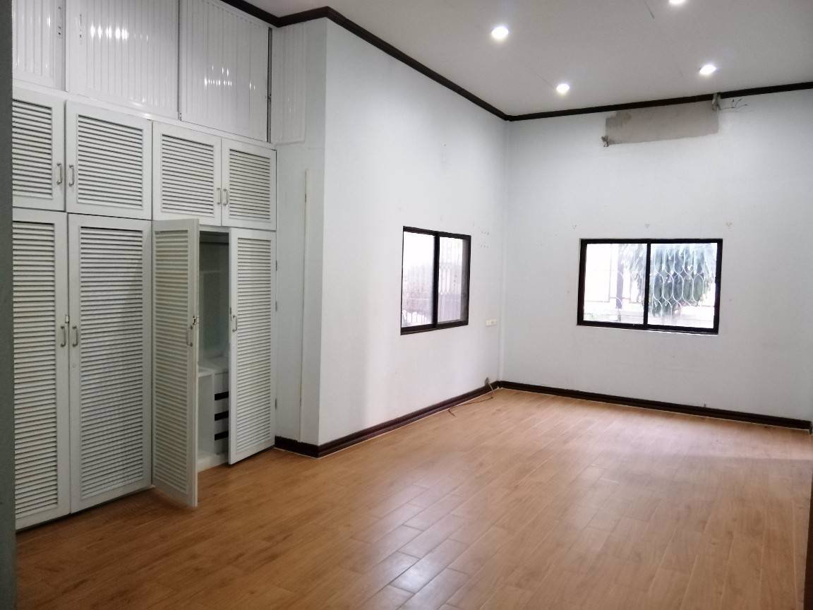 ขายบ้านเดี่ยว-หมู่บ้านอมรพันธ์-9-76-ตารางวา