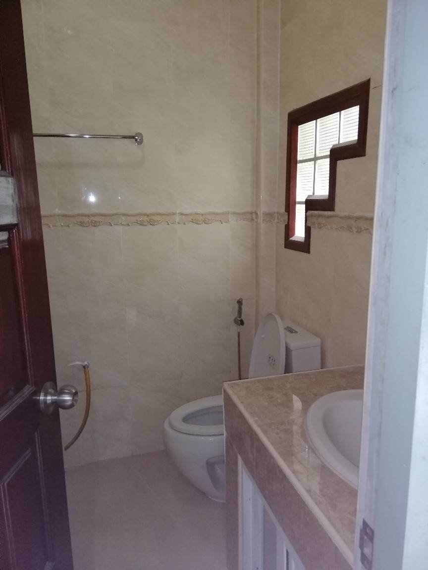 ขายบ้านเดี่ยว-หมู่บ้านอมรพันธ์-9-76-ตารางวา