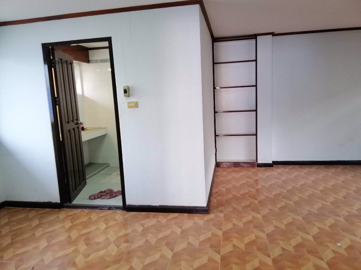 ขายบ้านเดี่ยว-2-ชั้น-หมู่บ้านอมรพันธ์-9-ซอย-10