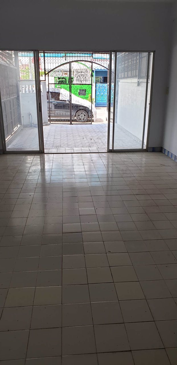 ขายทาวน์เฮาส์หลังมุม-หมู่บ้านสินทวีงามเจริญ-แขวงท่าข้าม-เขตบางขุนเทียนหมู่บ้านสินทวีงามเจริญ