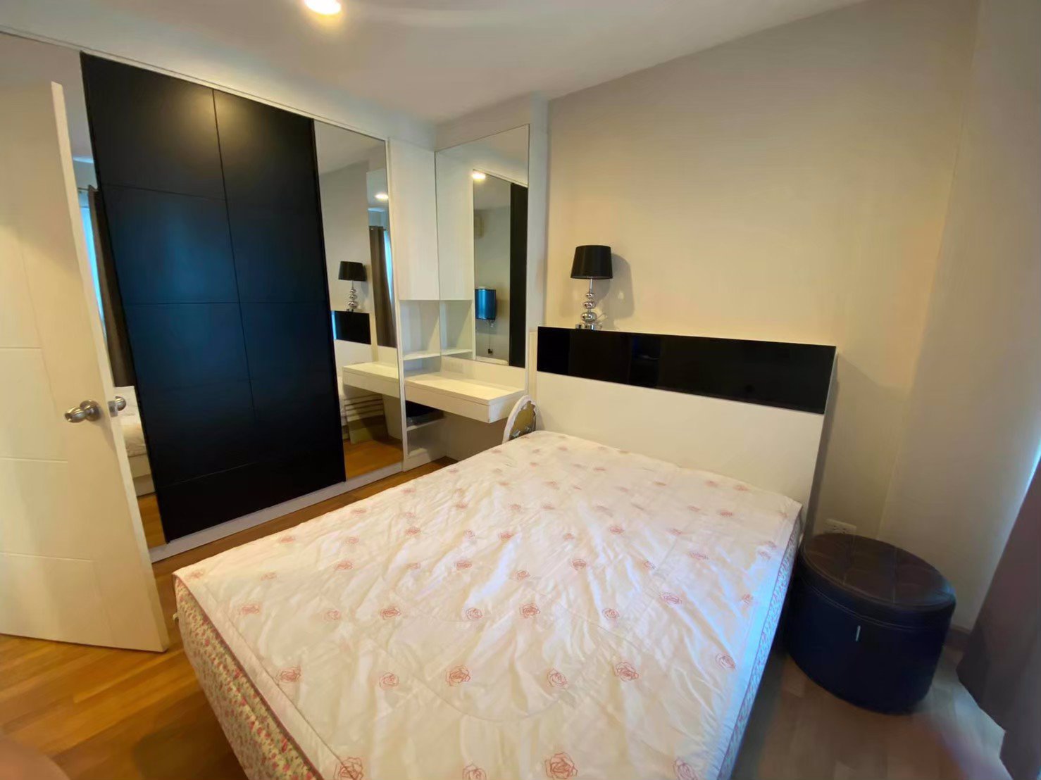 ขายคอนโด-เซ็นทริค-รัชดา-สุทธิสาร-centric-ratchada-suthisan-