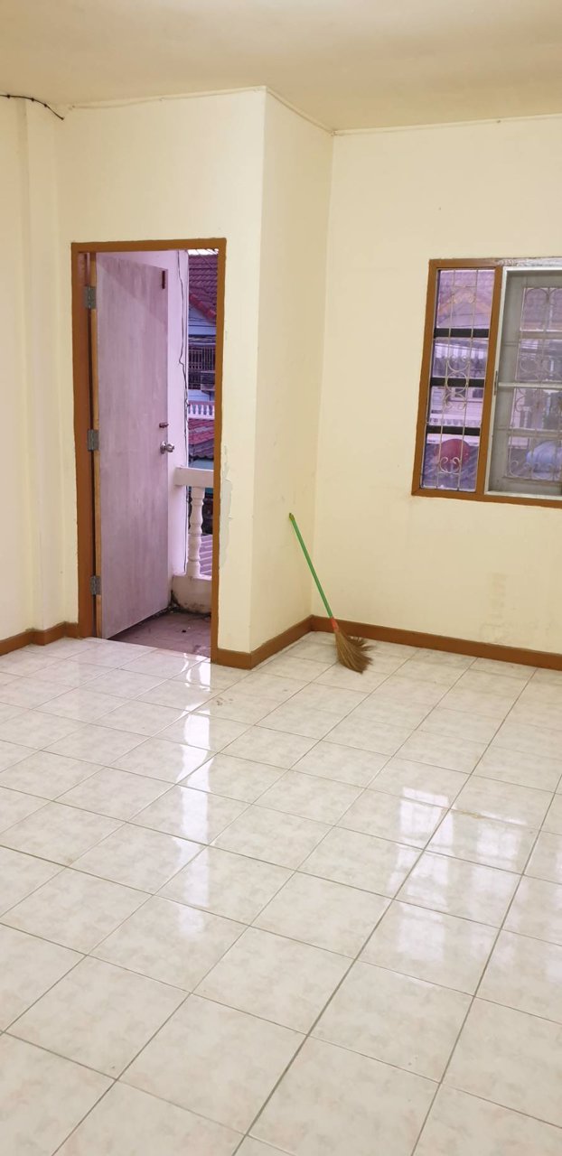 ขายทาวน์เฮาส์-หมู่บ้านสินทวีงามเจริญ-แขวงท่าข้าม-เขตบางขุนเทียน