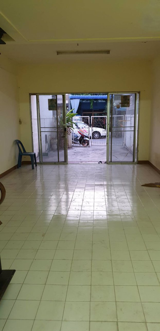 ขายทาวน์เฮาส์-หมู่บ้านสินทวีงามเจริญ-แขวงท่าข้าม-เขตบางขุนเทียน