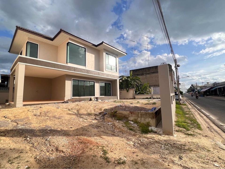 ขายบ้านมือหนึ่ง2ชั้น-ใจกลางบ้านโป่ง-ราชบุรี