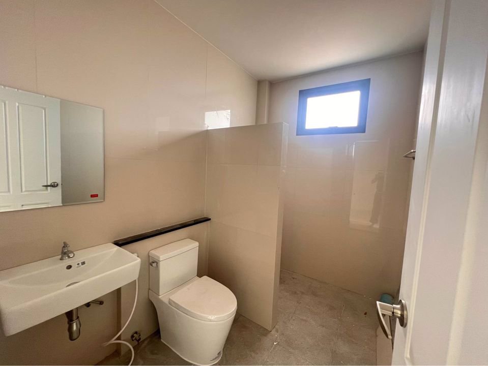 ขายบ้านมือหนึ่ง2ชั้น-ใจกลางบ้านโป่ง-ราชบุรี