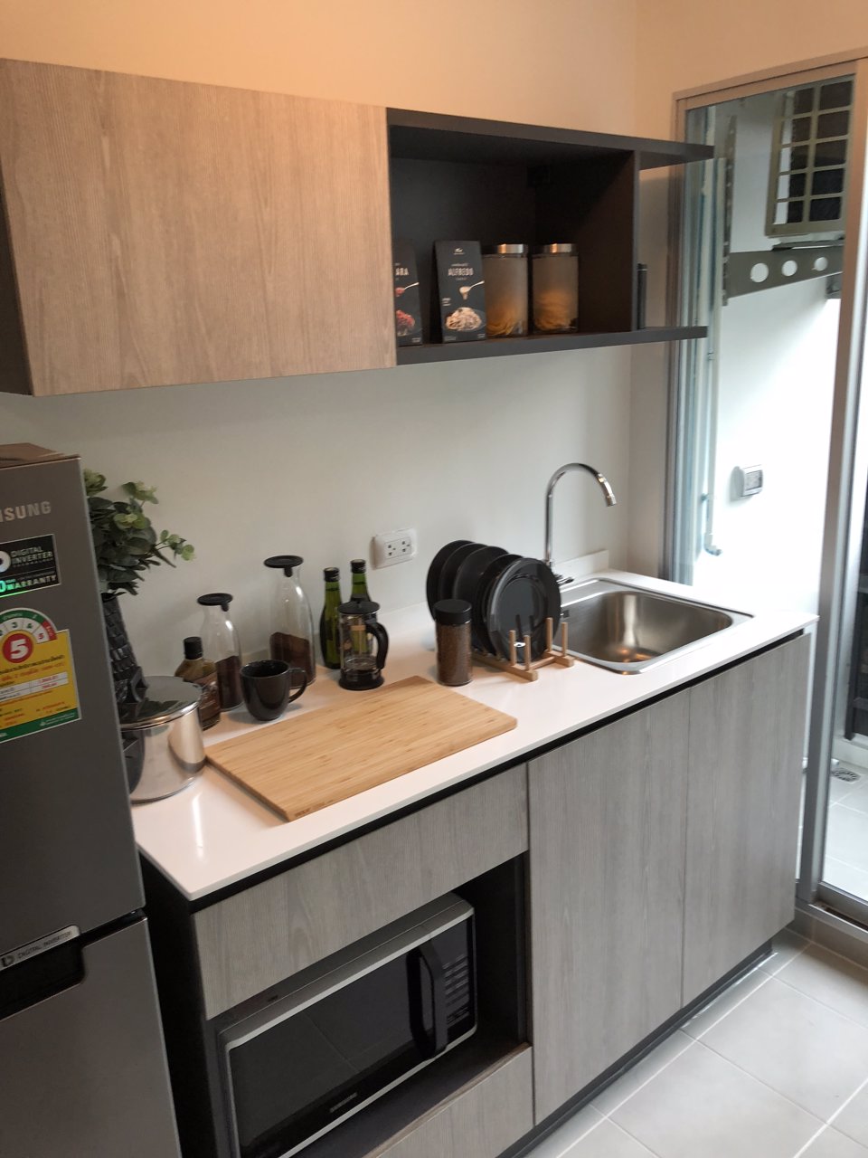 ขายห้องใหม่-ดีคอนโด-แคมปัส-โดม-รังสิต-วิวสระว่ายน้ำ-