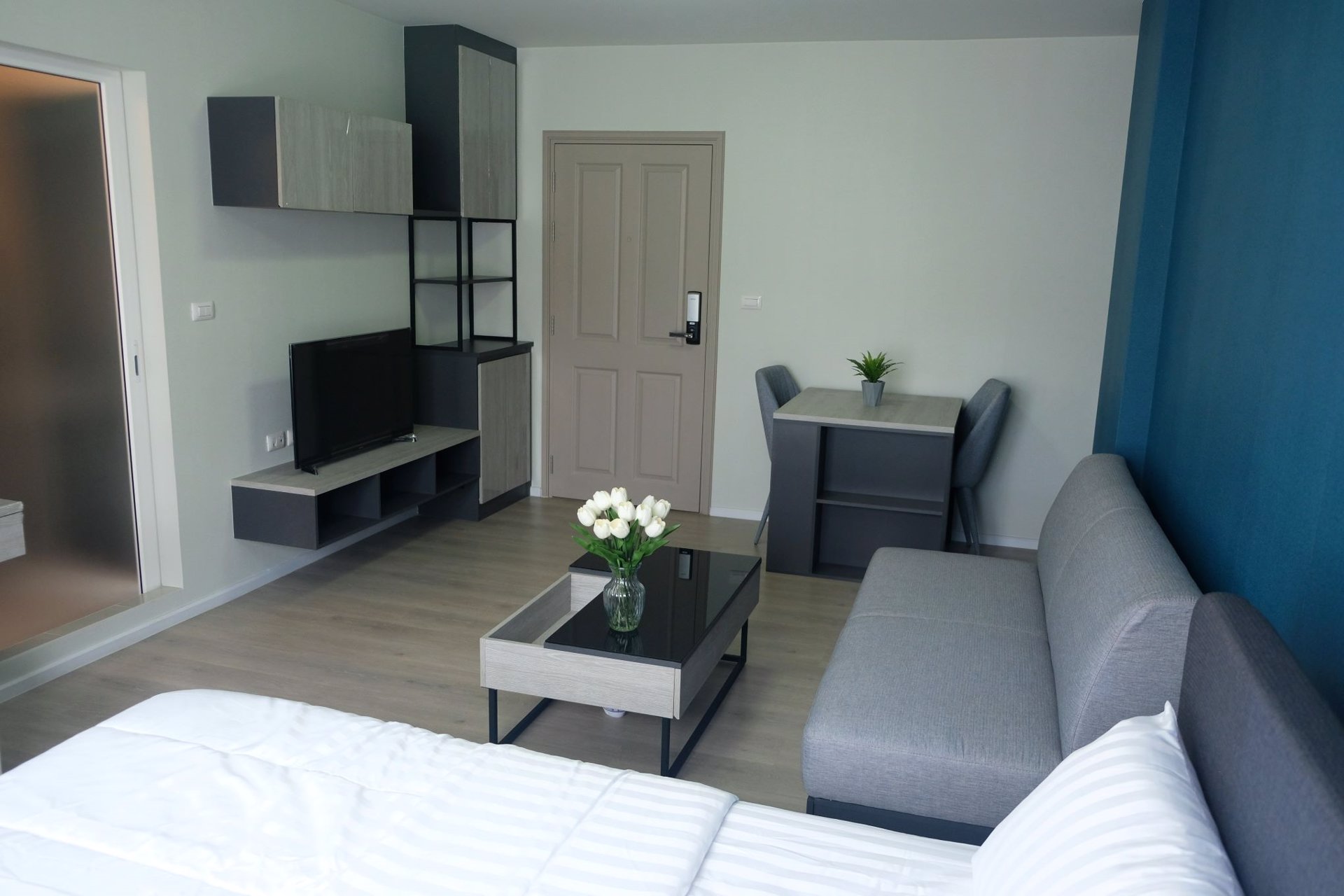 ขายห้องใหม่-ดีคอนโด-แคมปัส-โดม-รังสิต-วิวสระว่ายน้ำ-