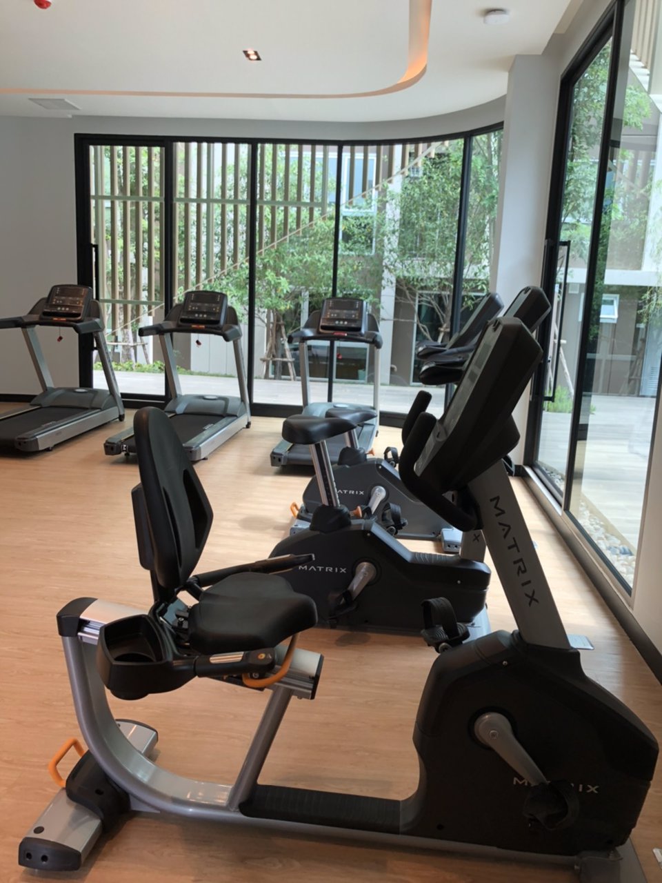 ขายห้องใหม่-ดีคอนโด-แคมปัส-โดม-รังสิต-วิวสระว่ายน้ำ-