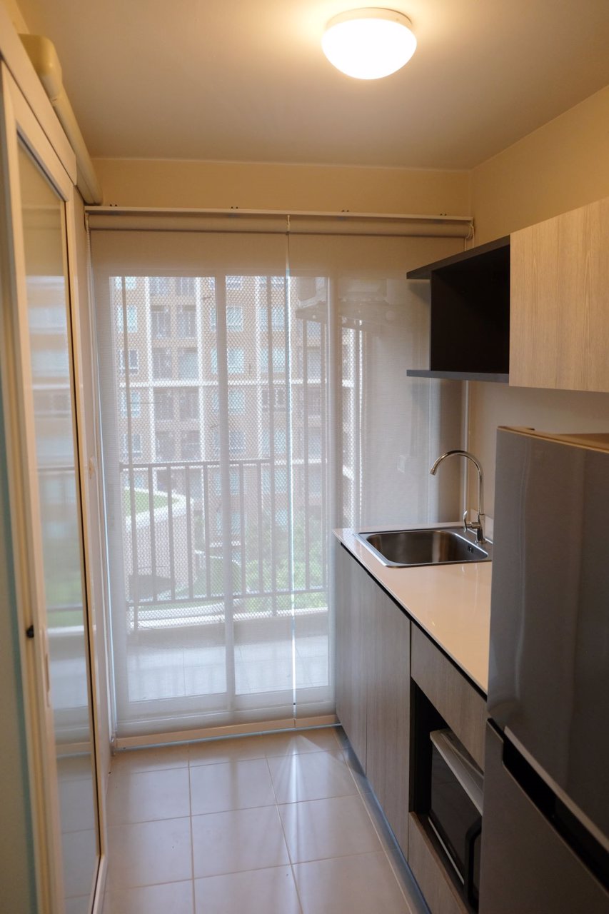 ขายห้องใหม่-ดีคอนโด-แคมปัส-โดม-รังสิต-วิวสระว่ายน้ำ-