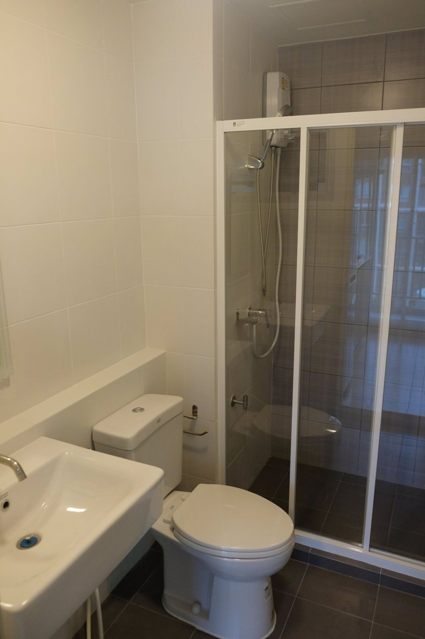 ขายห้องใหม่-ดีคอนโด-แคมปัส-โดม-รังสิต-วิวสระว่ายน้ำ-