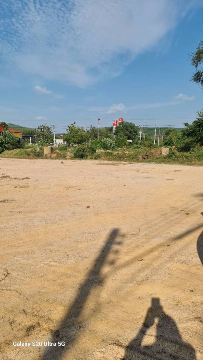 ขายที่ดินเปล่าแปลงสวยราคาถูก