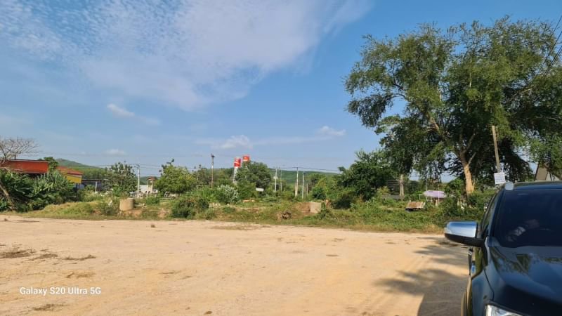 ขายที่ดินเปล่าแปลงสวยราคาถูก