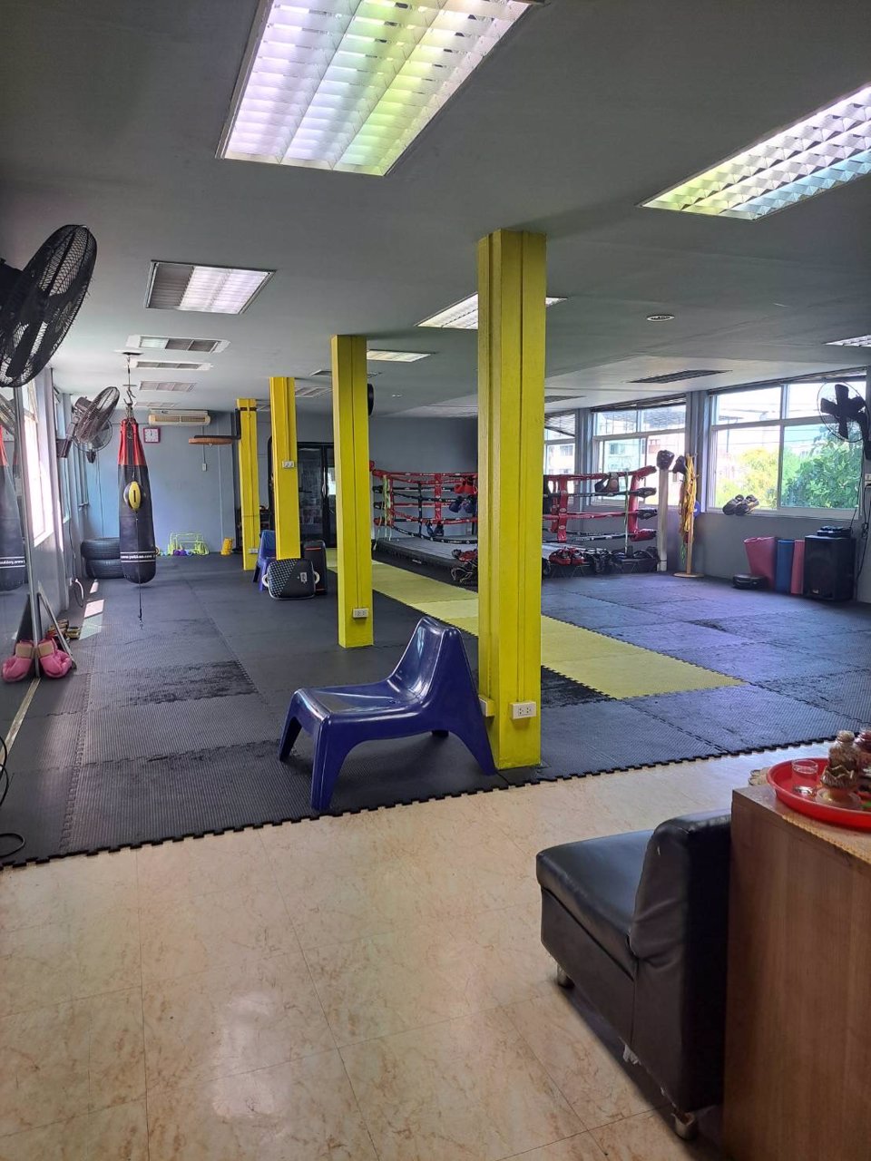 ให้เช่ายิมมวย-ราคาถูกทำเลดี-ริมถนนรัชดา-ใกล้รถไฟฟ้าใต้ดิน-สถานีรัชดา-ลาดพร้าว