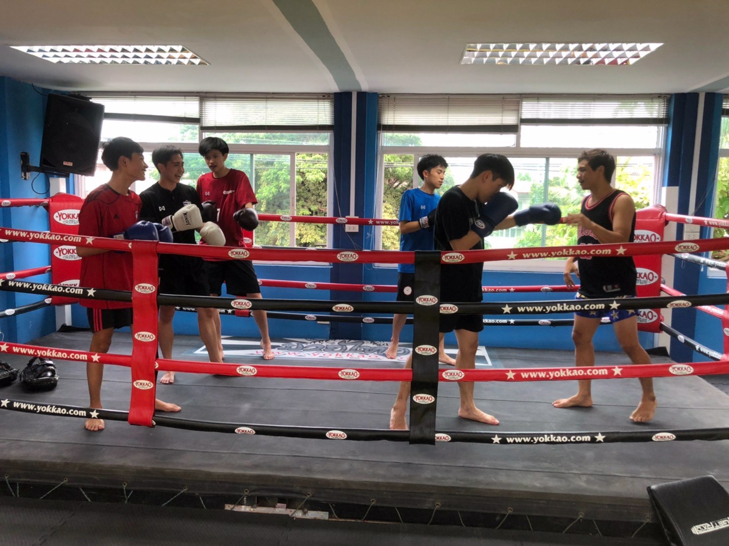 ให้เช่ายิมมวย-ราคาถูกทำเลดี-ริมถนนรัชดา-ใกล้รถไฟฟ้าใต้ดิน-สถานีรัชดา-ลาดพร้าว