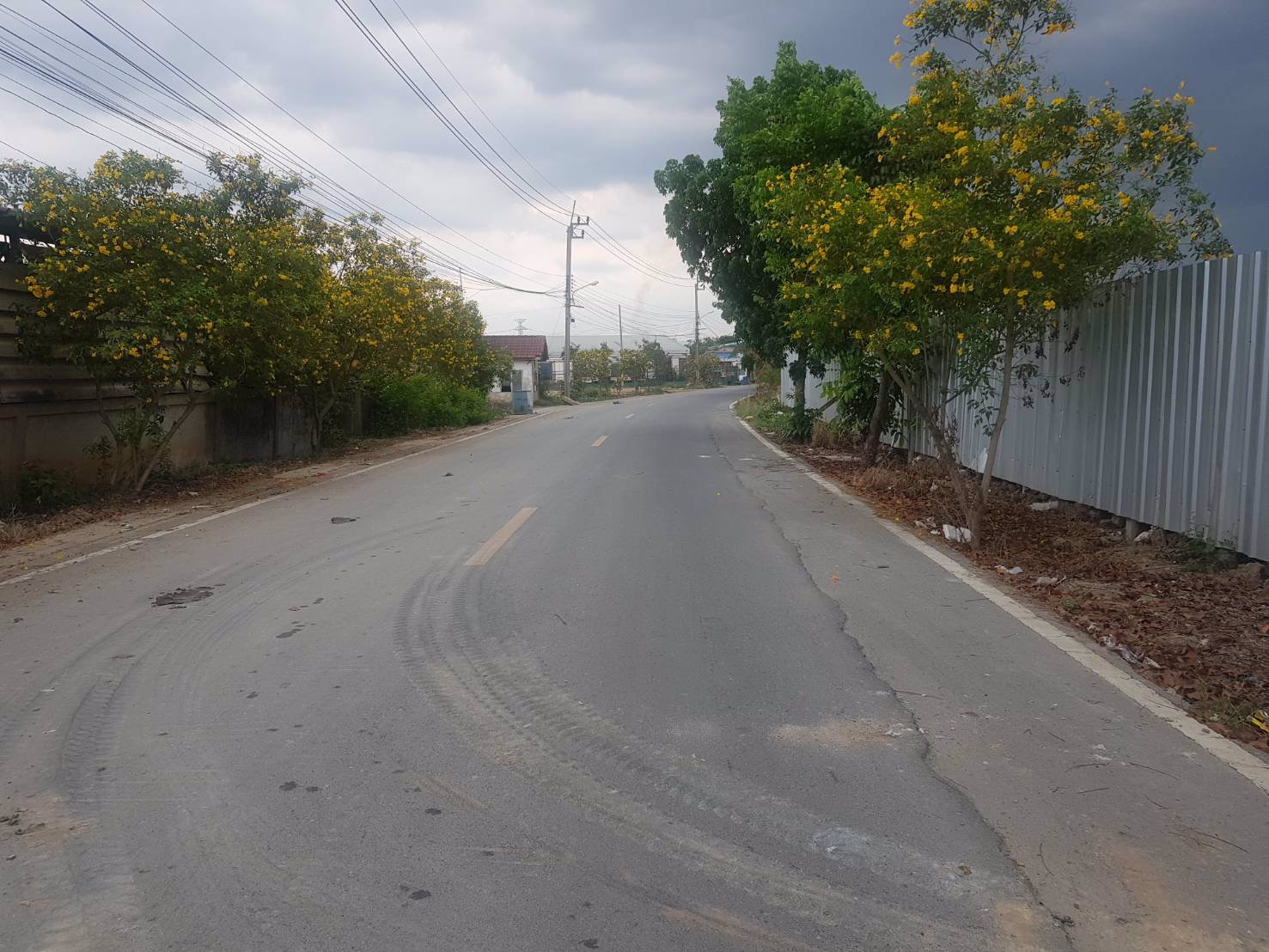 ที่ดินเปล่าแบ่งให้เช่า-ถมแล้ว-น้ำ-ไฟฟ้าพร้อม