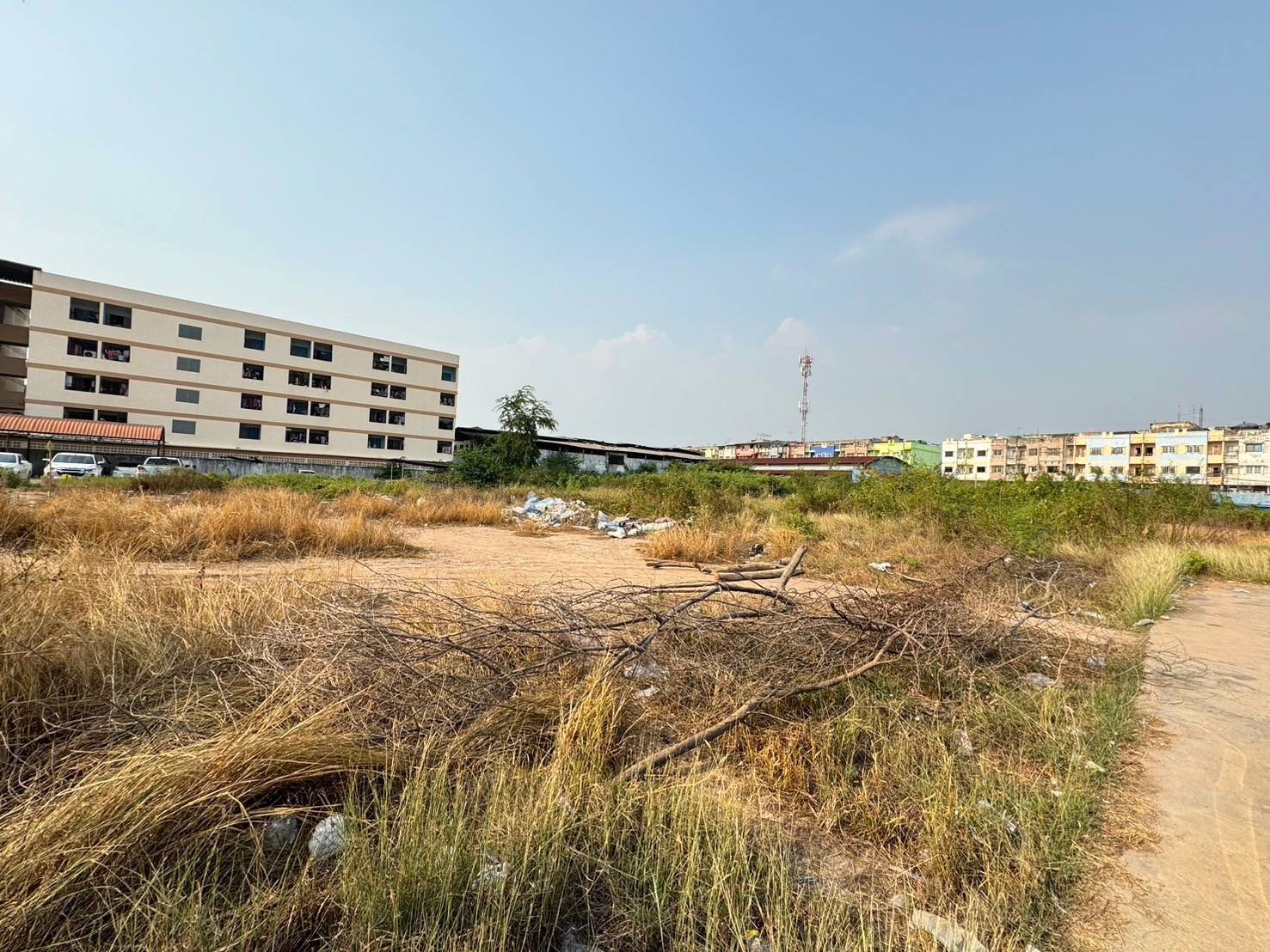 ขายที่เปล่า-ติดถนนเอกชัยบ่อดิน