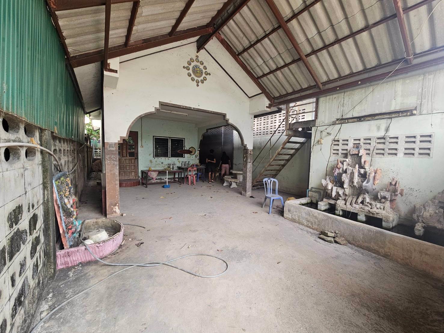 ขายที่ดินพร้อมสิ่งปลูกสร้างหลังหมู่บ้านอ่างทองธานี-กระทุ่มแบน