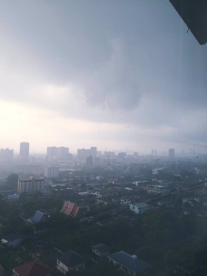 ขายคอนโดชั้น-23-พร้อมเฟอร์นิเจอร์และเครื่องใช้ไฟฟ้าครบชุด