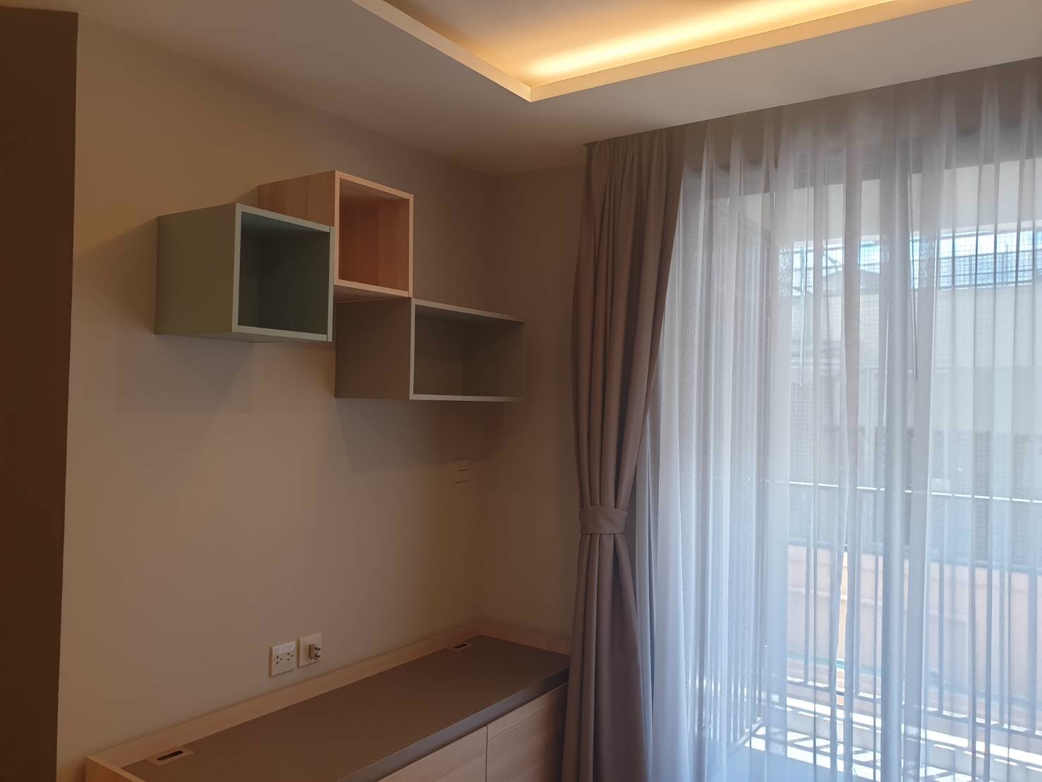 ขาย-ให้เช่า-maestro12-ขนาด-1-ห้องนอน-3285-ตรม-52-ล้าน-ชั้น-5-เฟอร์ครบพร้อมอยู่