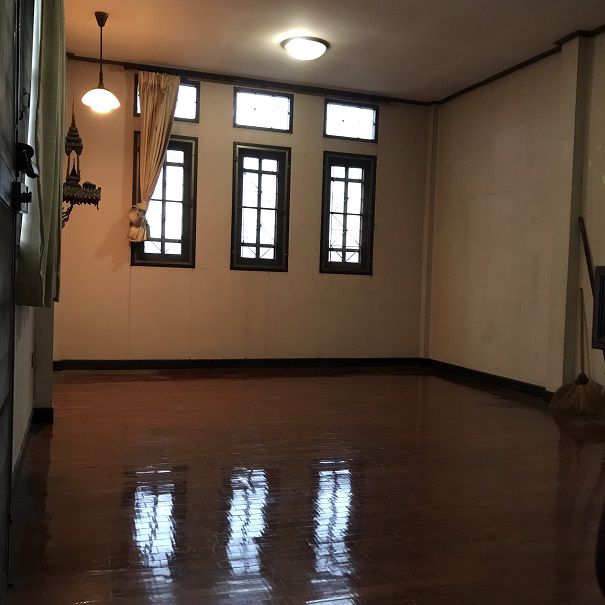 ขายบ้าน-62-ตรว-ซ-ประชาอุทิศ-5-วิสุทธินิเวศน์-ใกล้-mrt-ห้วยขวาง-รัชดา-159-ล้าน-รวมโอน