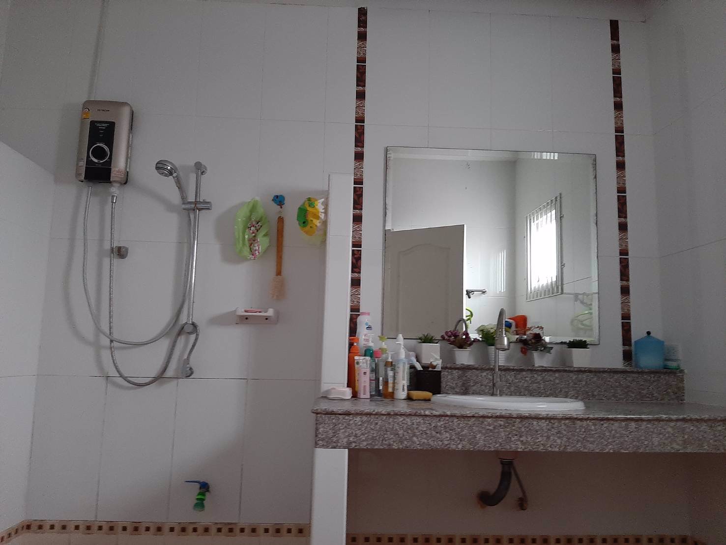 หมู่บ้านบุษรา-ทาวน์โฮม-23-ตารางวา-3-ชั้น-พร้อมเฟอร์นิเจอร์-แบกกระเป๋าเข้าอยู่ได้เลย