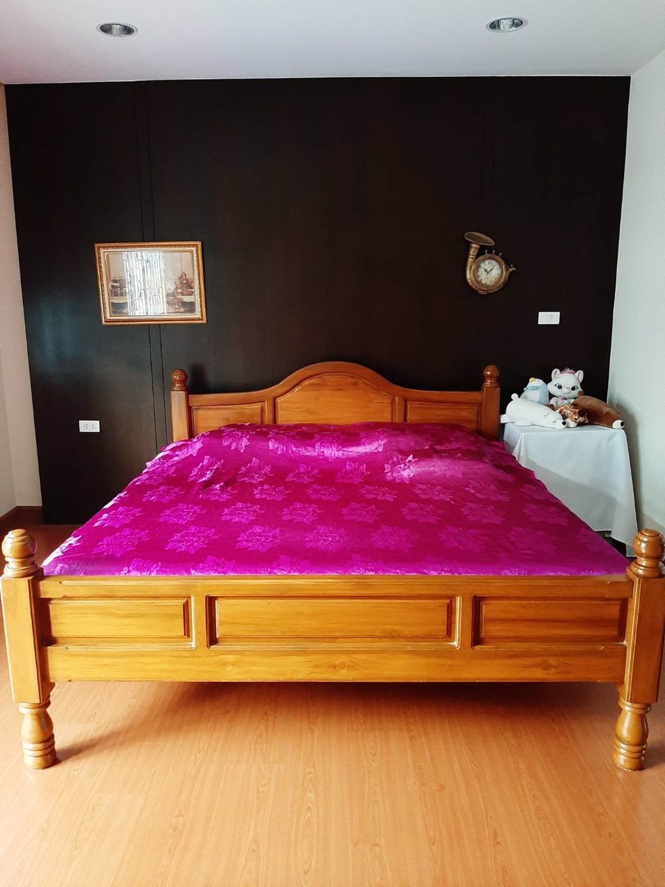 หมู่บ้านบุษรา-ทาวน์โฮม-23-ตารางวา-3-ชั้น-พร้อมเฟอร์นิเจอร์-แบกกระเป๋าเข้าอยู่ได้เลย