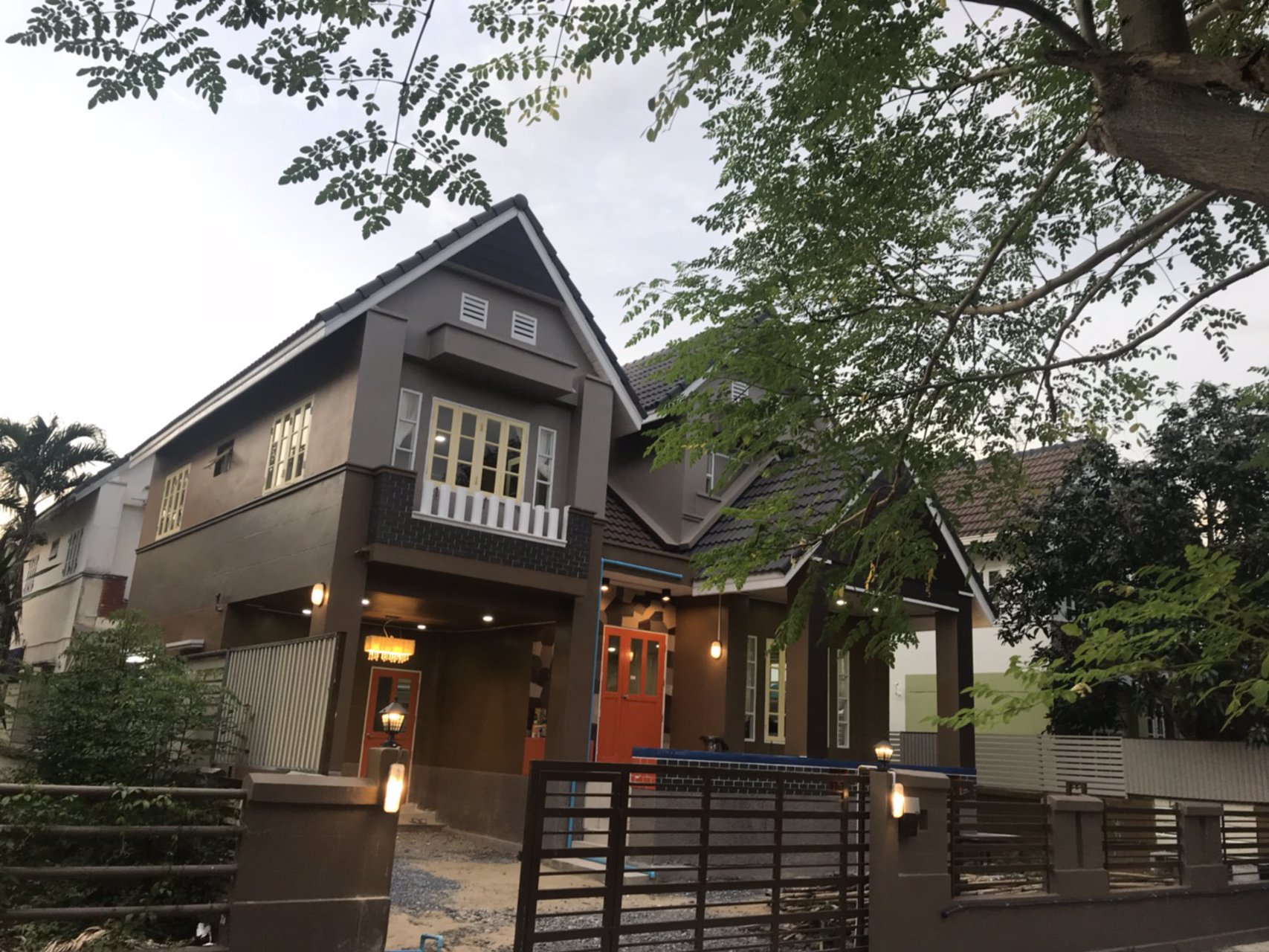 ให้เช่าบ้าน-2-ชั้น-60-ตรว-180-ตรม-4ห้องนอน-3ห้องน้ำ-บางขุนเทียน-พระราม2-กทม-23000บาท