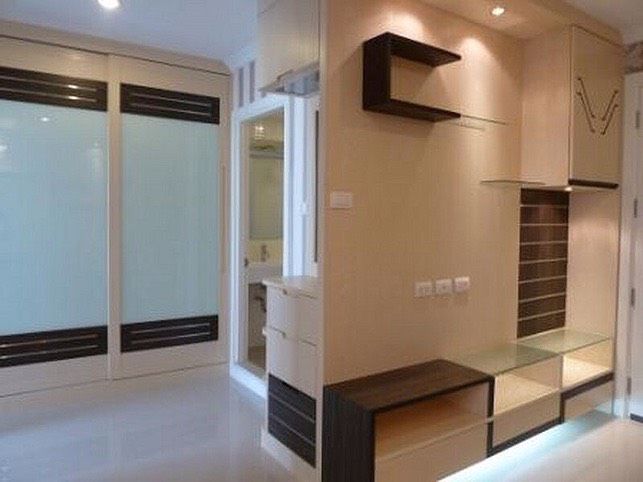 ขายและให้เช่า-คอนโดลุมพินีเพลส-พระราม9-รัชดา-ตึก-บี