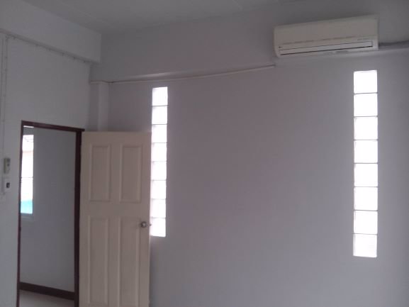 ให้เช่าอาคารพาณิชย์-ห้องมุม3ชั้น-พร้อมอยู่-อาคารหันหน้าเข้าประตูโรงเรียนมัธยมตากสินระยอง-เดิน20ก้าว