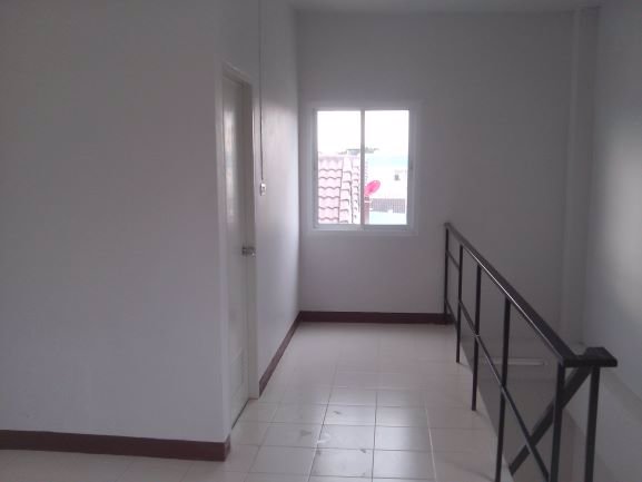 ให้เช่าอาคารพาณิชย์-ห้องมุม3ชั้น-พร้อมอยู่-อาคารหันหน้าเข้าประตูโรงเรียนมัธยมตากสินระยอง-เดิน20ก้าว