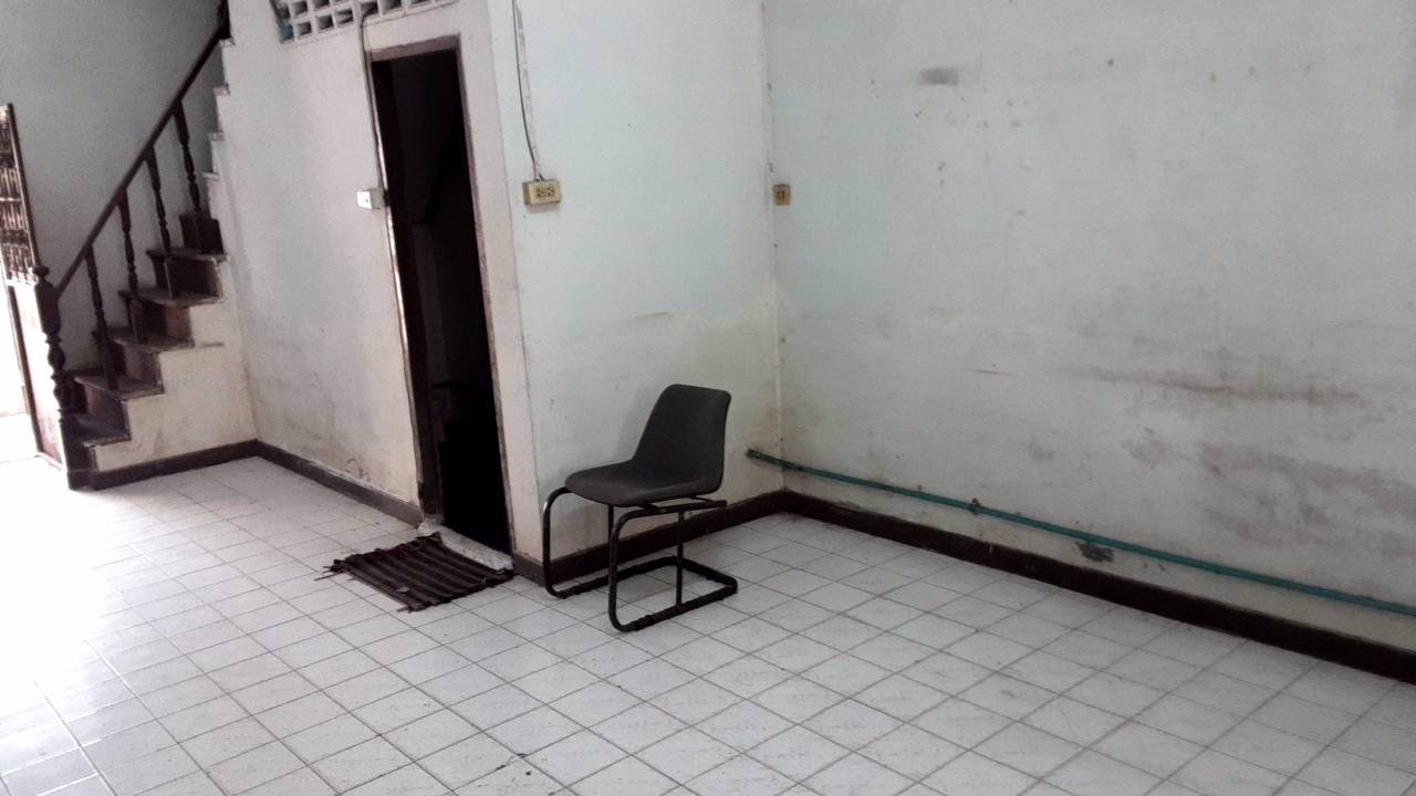 ต้องขายทาวน์เฮ้าส์มือสองราคาถูก-อยู่ดอนเมือง-เจ้าของขายเอง