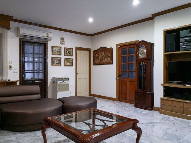 ให้เช่าบ้านเดี่ยว-2-ชั้น-เนื้อที่-140-ตรว-หมู่บ้านสีวลี-ปากเกร็ด-ใกล้เซ็นทรัลแจ้งวัฒนะ