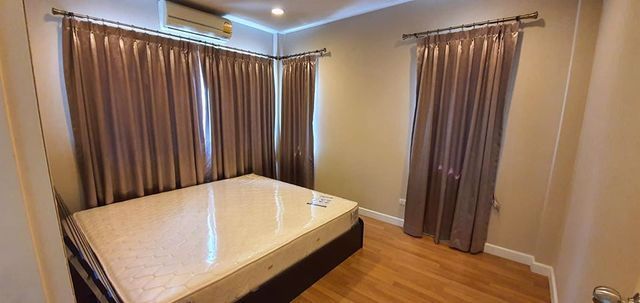 ให้เช่าบ้านเดี่ยว-2-ชั้น-หมู่บ้านเดอะ-เซนโทร-รามอินทรา-เฟอร์ครบพร้อมอยู่-ใกล้แฟชั่นไอส์แลนด์