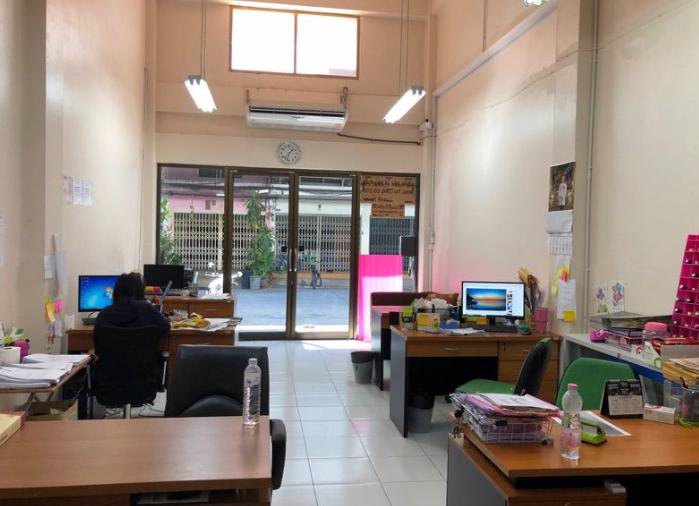 ให้เช่าอาคารพาณิชย์-45-ชั้น-1-คูหา-เนื้อที่18-ตรว-พื้นที่ใช้สอยประมาณ-220-ตรม-หน้ากว้าง-4-เมตร